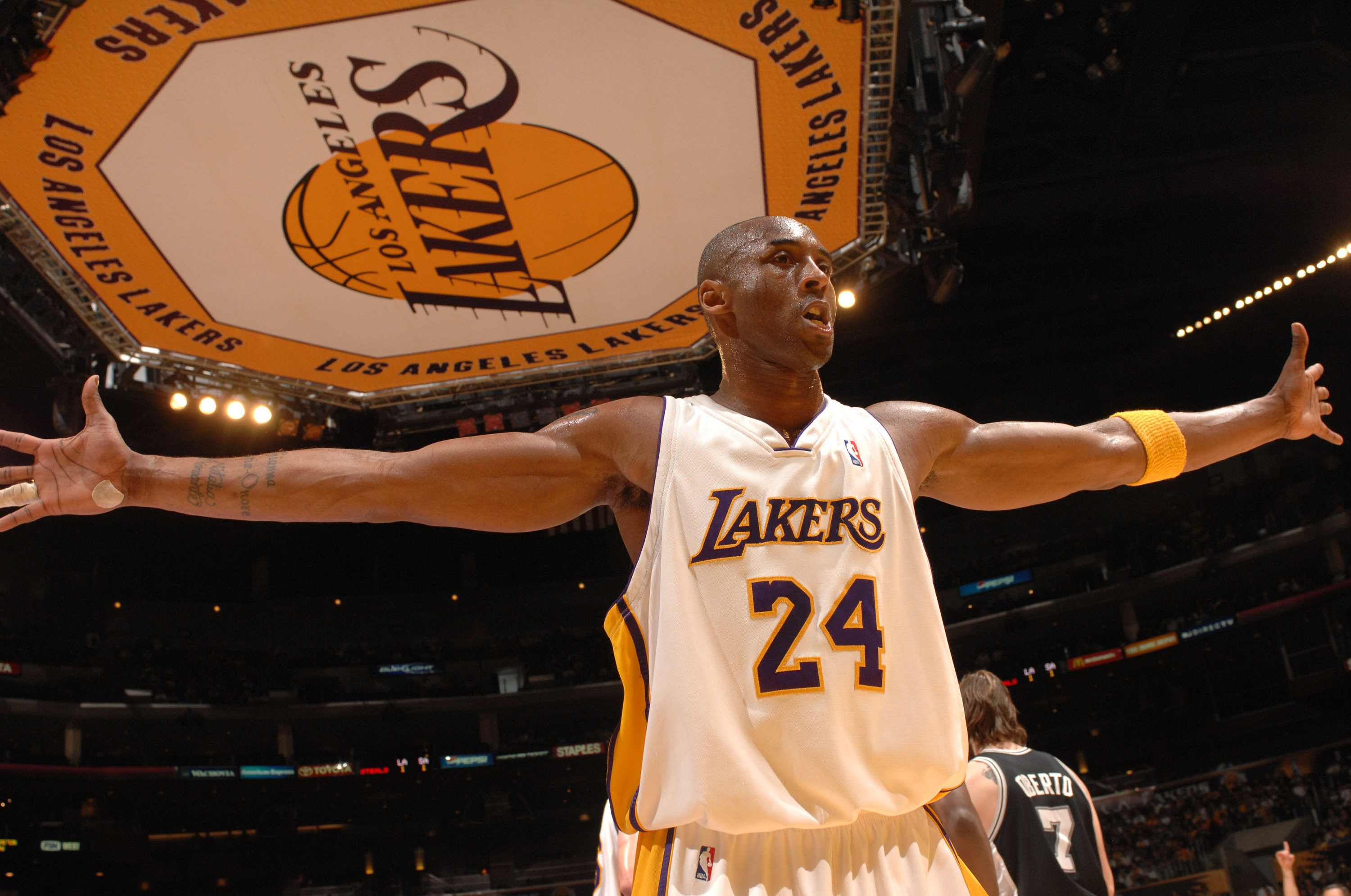 她用一张X 她用一张X